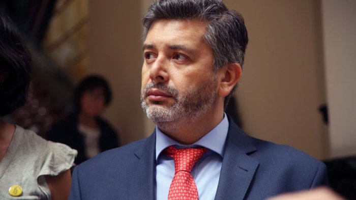 Buscan averiguar por qué se autoasignó caso 