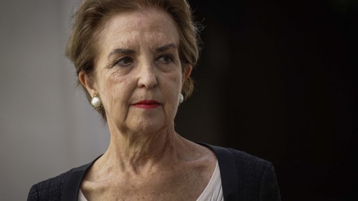 Ministra Hutt ante posible cierre de estaciones de Metro: 