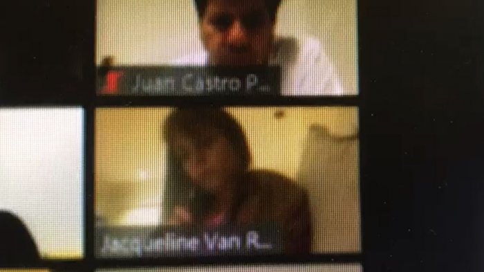 JVR lamenta polémica por copa de vino, pero critica que 