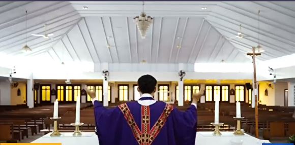 Arzobispado de Santiago pide celebrar Semana Santa sin reunirse por COVID-19