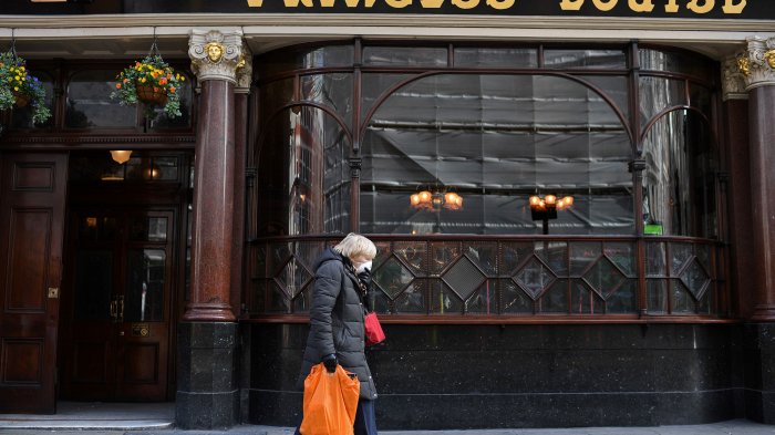 Reino Unido: Destilerías y cervecerías harán alcohol gel para la policía de Londres