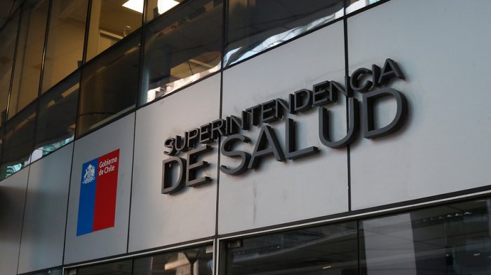 Desde Boric hasta Schalper: La transversal crítica del Congreso al reajuste en los planes de isapres