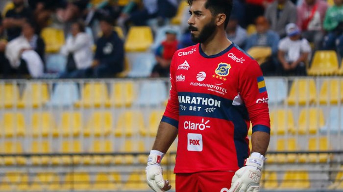 Madre de Johnny Herrera falleció en clínica de Temuco: Familia espera resultados de test por COVID-19