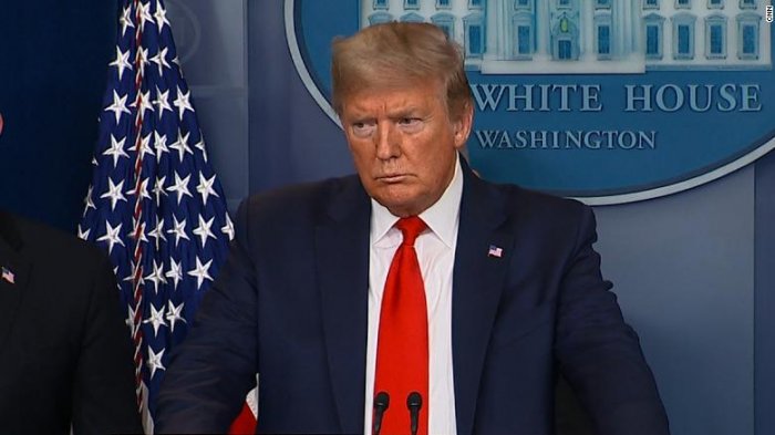 Trump confirma que vienen semanas complejas: Proyectan entre 100 mil y 240 mil muertes