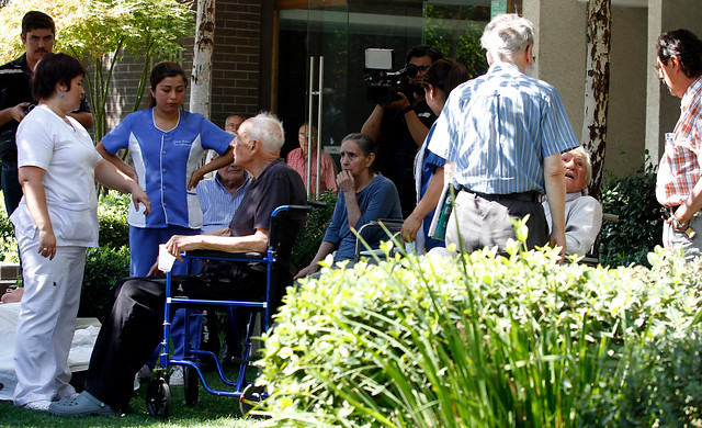 Cuarentena total en hogares de ancianos para contener la propagación del COVID-19