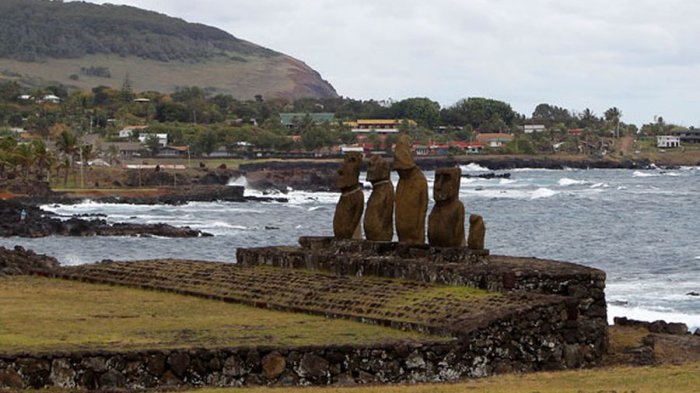 Seremi de Salud apacigua críticas por levantamiento de cuarentena en Rapa Nui: 