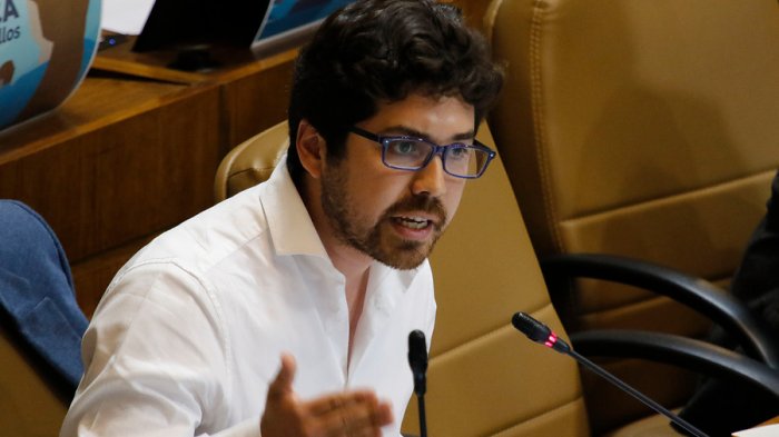 Santana (PS) tilda de 