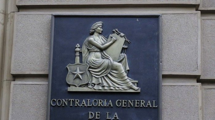 Contraloría pidió a la FACh que aclare el traslado de paciente con COVID-19 desde Temuco a Santiago