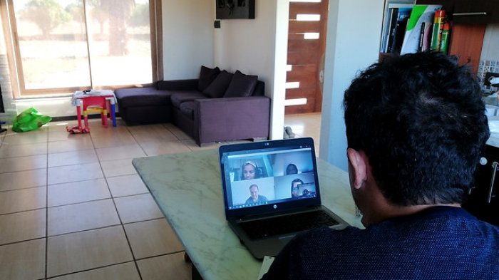 Teletrabajo: Sólo un 22% de trabajadores de menores ingresos lo hizo, contra un 80% en estratos altos