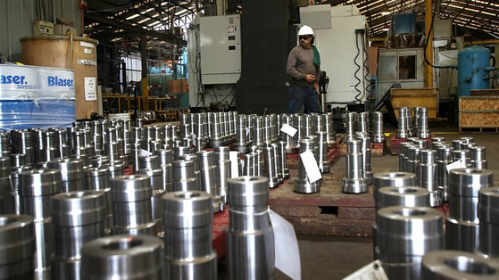 Empresas que funcionan a plena capacidad bajó de 14,5% a un 7% con cuarentena