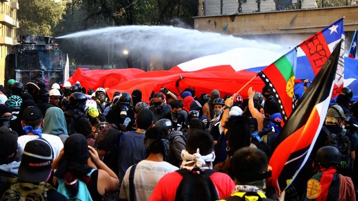 Corte de Apelaciones dicta arresto domiciliario para 12 imputados por desórdenes públicos y revoca firma quincenal