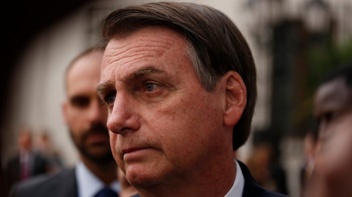 Ministro de Salud de Brasil confirma que fue destituido por Bolsonaro