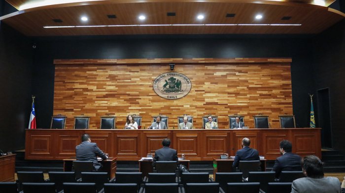 Se casaron en España: TC rechazó requerimiento de pareja homoparental que buscaba reconocimiento de su matrimonio