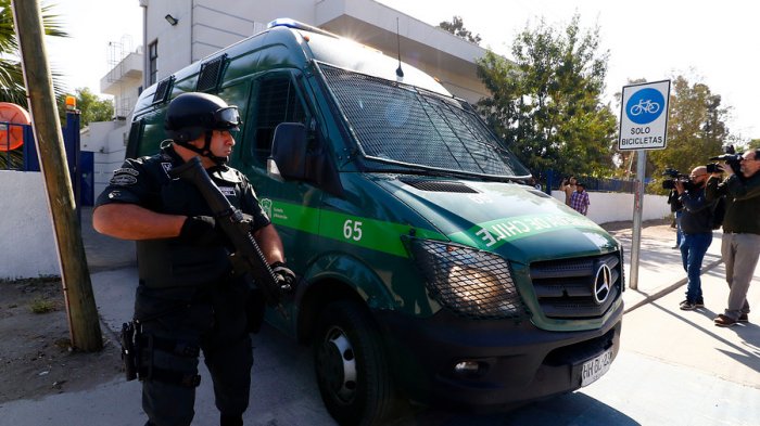 Estuvo en contacto con dos ministros: Dirigente nacional de gendarmes dio positivo en test de COVID-19