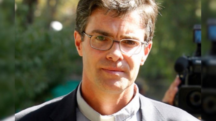 Vaticano declara que el fallecido sacerdote Diego Ossa es culpable de abuso sexual: Era cercano a Fernando Karadima