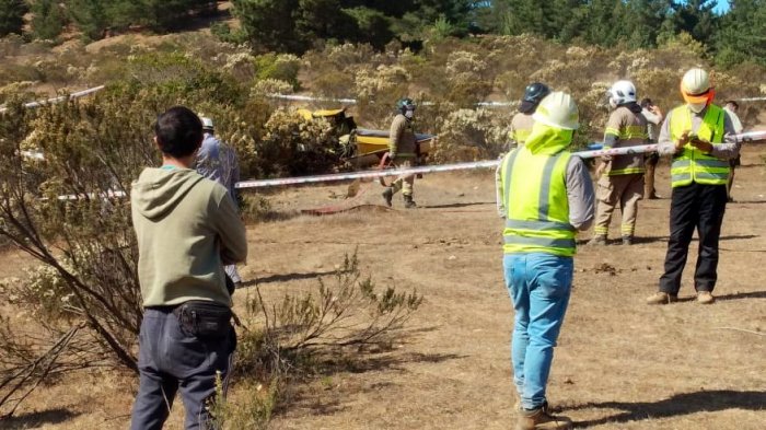 Un fallecido tras caída de helicóptero que combatía incendio en región del Maule