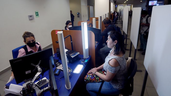 Quiénes y cuándo: Lo que debes saber del regreso de los empleados públicos a su trabajo presencial