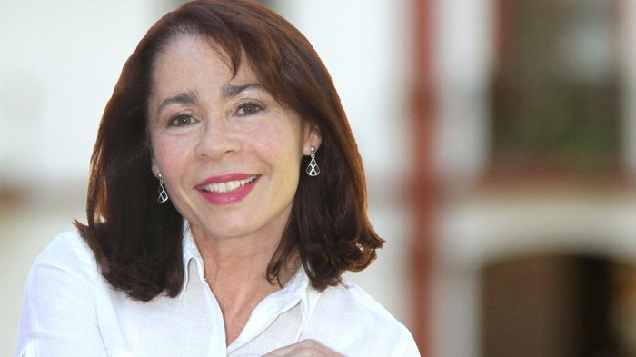 Alcaldesa de Quinta Normal respalda suspensión de clases y asegura que han vacunado al 75% de los escolares de la comuna