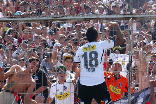 Blanco y Negro se acoge a Ley de Protección del Empleo y genera quiebre con los jugadores de Colo-Colo