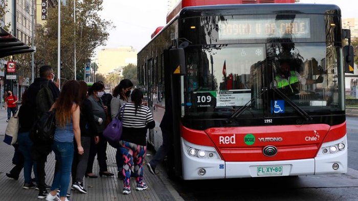 Panel de expertos: Tarifa del Transantiago no tendrá alzas en 