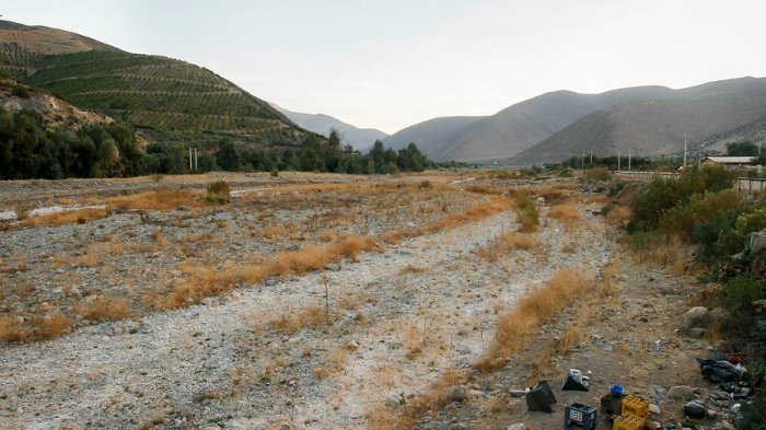 Seremi de Salud ordenó repartir mínimo 100 litros de agua por persona en Petorca: No podía cumplirlo y se retractó
