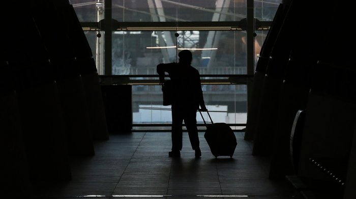 Operativo en el aeropuerto por casos de COVID-19: Al menos 4 pasajeros habrían dado positivo en test rápido