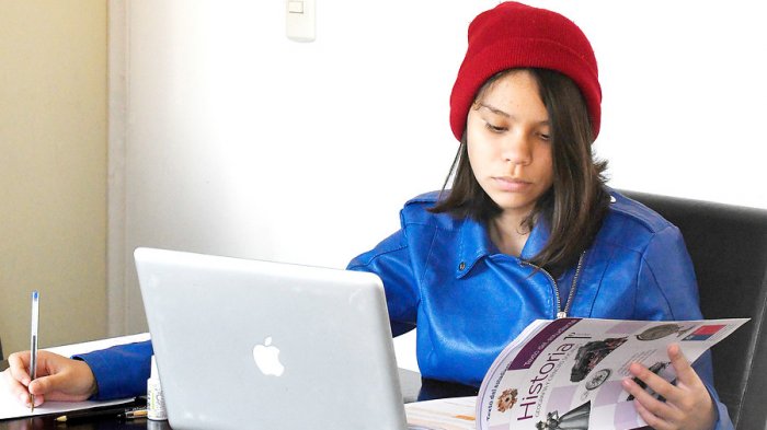 Vuelta a clases a distancia: Este lunes comienza transmisión de cápsulas de TV Educa