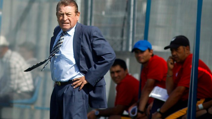 Clavito Godoy critica a jugadores albos: 