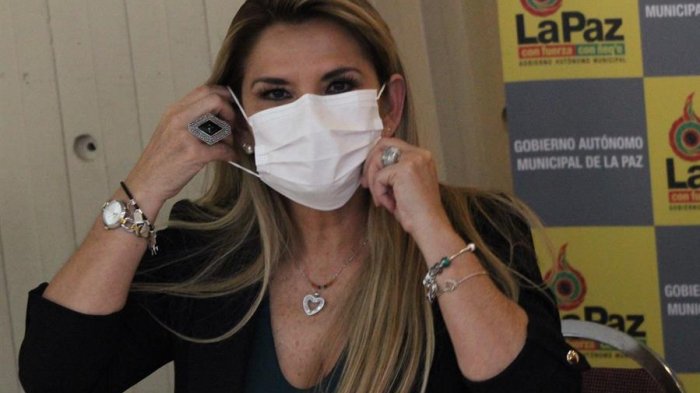 Presidenta interina de Bolivia convocó a los ciudadanos a jornada de 