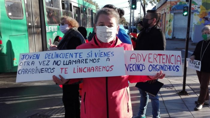 Vecinos de Santiago advierten que lincharán a delincuentes ante aumento de robos y no llamarán a Carabineros