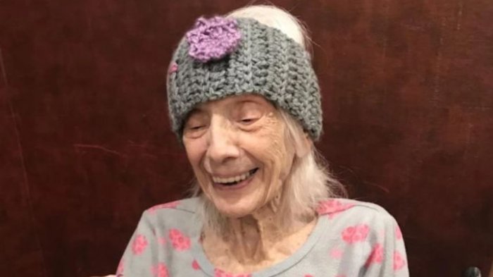 Abuela de 101 años que venció al cáncer y la pandemia de 1918, ahora sobrevivió al coronavirus