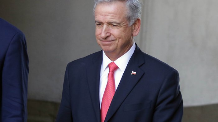 Felipe Larraín, ex ministro de Hacienda, asumirá como director de Cencosud