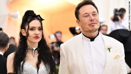 Elon Musk anuncia nacimiento de su hijo junto a Grimes: Se llama X Æ A-12