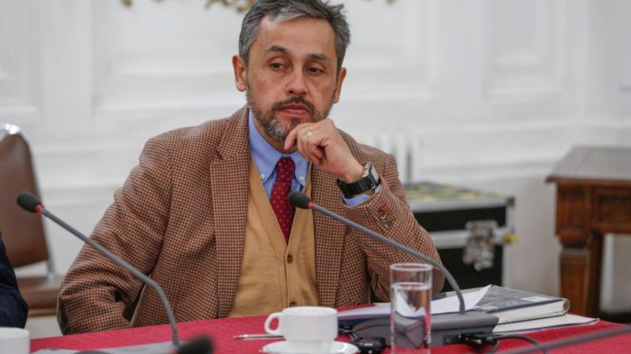 Eduardo Durán criticó al FA tras rechazo a indicación de rebaja de la dieta parlamentaria