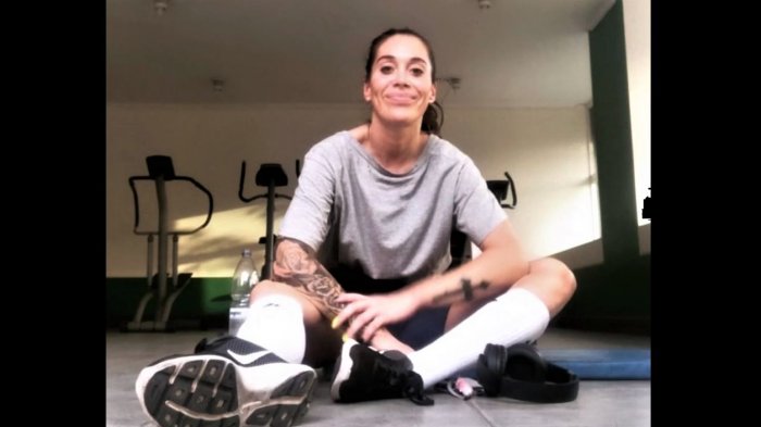 Vale Roth se reinventa y ofrecerá clases de entrenamiento online a un precio reducido