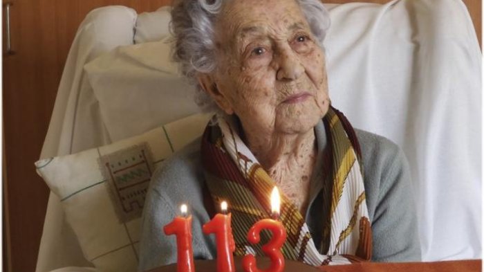 España: Mujer de 113 años se convierte en la persona de más edad en superar el COVID-19