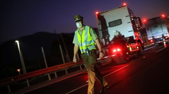 Carabineros alerta sobre un “aumento sostenido” en detenciones por infracción de las restricciones sanitarias