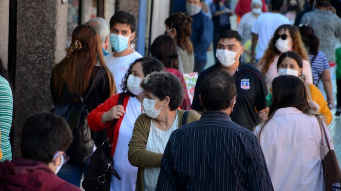 Minsal: Santiago, Puente Alto y La Florida son las comunas con más casos activos de COVID-19 en Chile