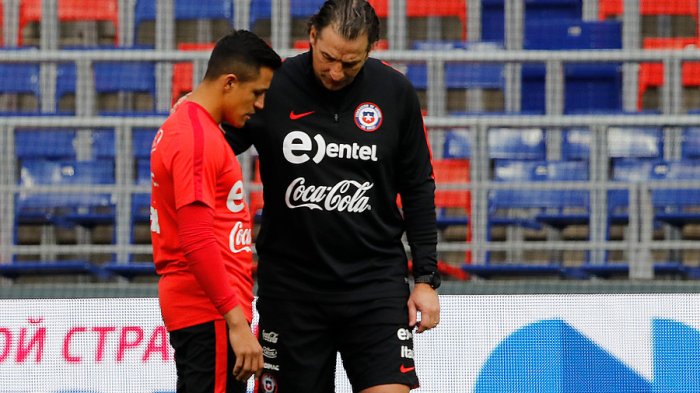 Juan Antonio Pizzi aconseja a Alexis: 