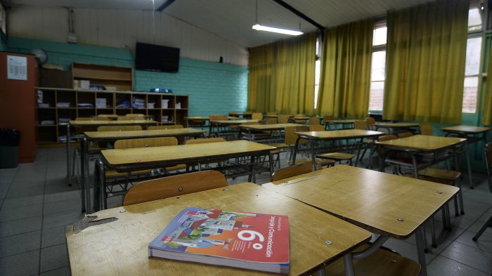 Con la educación a distancia, ¿debo seguir pagando la mensualidad completa del colegio?