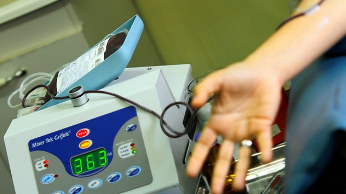 Bajan considerablemente las donaciones de sangre y advierten que la red pública podría quedar sin suministro