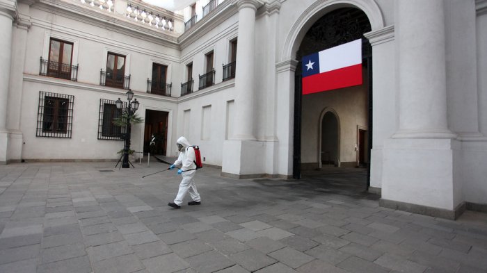 Minsal confirma que hay ministros en cuarentena preventiva: Tuvieron contacto con senadores contagiados