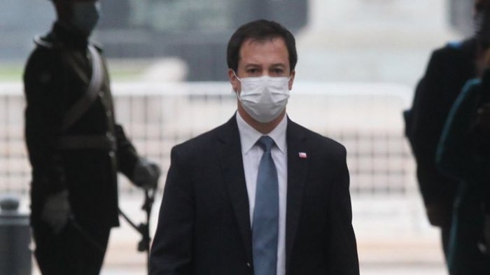 Ministro Palacios se realizó test por COVID-19 y entró en cuarentena preventiva