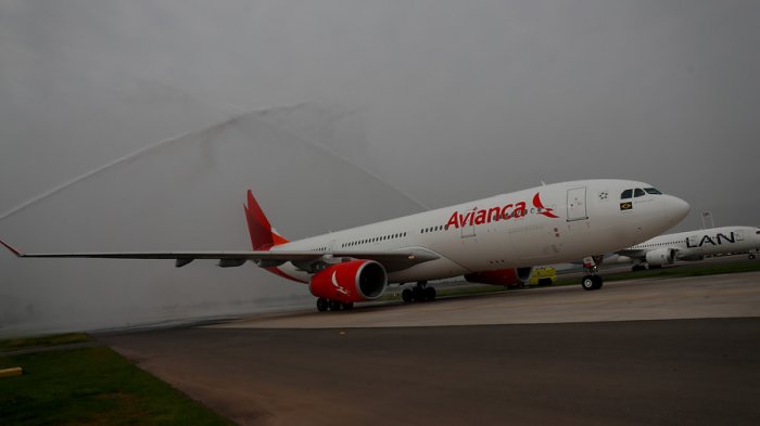 Trump podría suspender vuelos desde Sudamérica debido a cantidad de contagios en Brasil