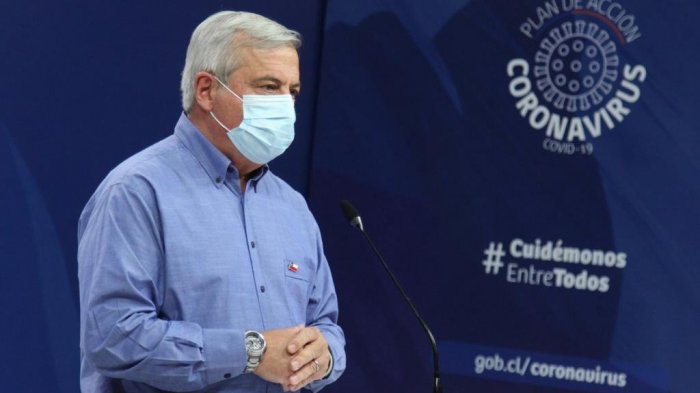 Ministro Mañalich solicita esperar 