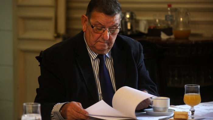 Aseguran que senador Quinteros nunca estuvo contagiado de COVID-19: Dio negativo en dos exámenes posteriores