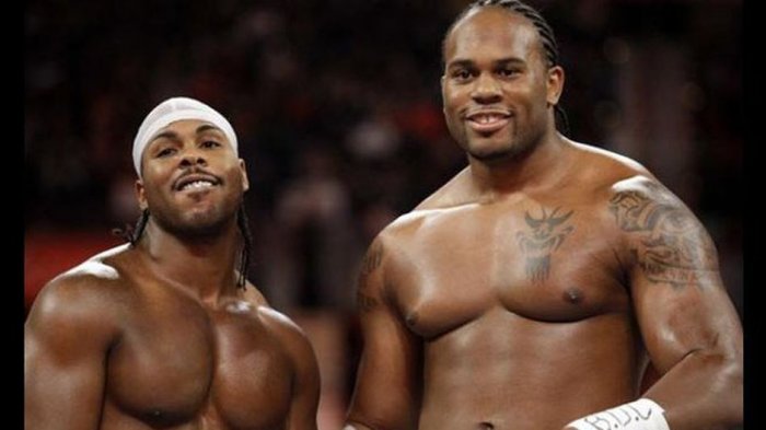 Shad Gaspard, ex luchador de la WWE, fallece tras evitar que su hijo muriera ahogado