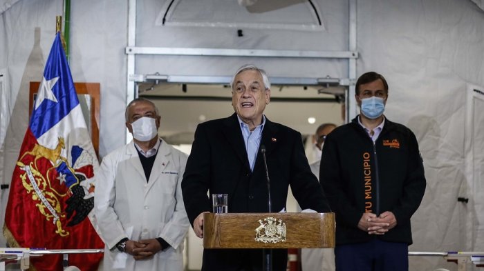 Presidente Piñera visitó hospital modular y reconoció que el sistema de salud está “muy cerca del límite”