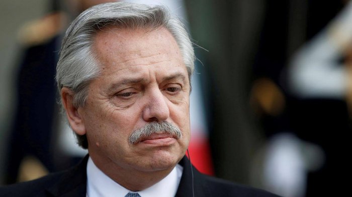 Argentina se disculpa por informar erróneos datos de fallecidos por COVID-19 que incluyeron a Chile