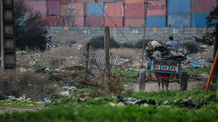 Leonardo Moreno: “Cerca del 50% de la población de Chile vive en vulnerabilidad, con el peligro de caer en la pobreza”